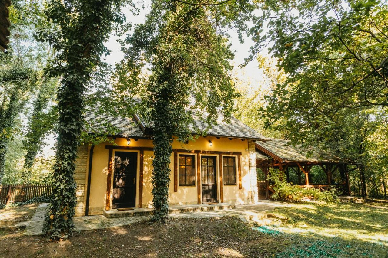 Forest House Palic Exterior photo